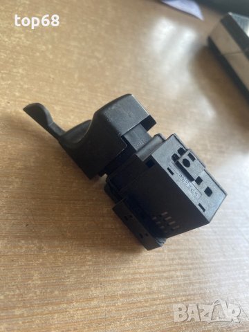 Пусков ключ за бормашина Макита, снимка 3 - Резервни части за машини - 42281232