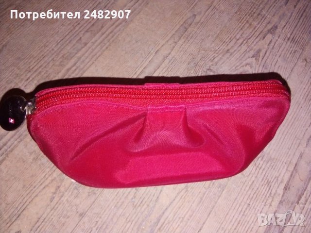 Козметична чантичка, снимка 2 - Други - 31335380