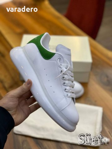 Дамски маратонки с кутия и плик висок клас Alexander Mcqueen , снимка 10 - Маратонки - 39922193