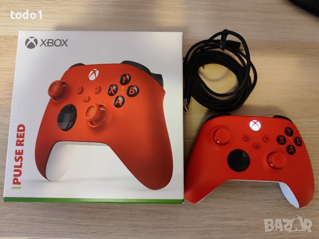 Xbox Wireless Controller Pulse Red + Rechargeable Battery + 3M USB-C, снимка 1 - Аксесоари - 44143259