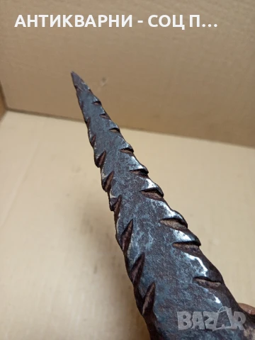 Соц Стар Ръчно Кован Клин За Цепене На Дърва Трупи Тегло 2.350кг., снимка 5 - Антикварни и старинни предмети - 51370671