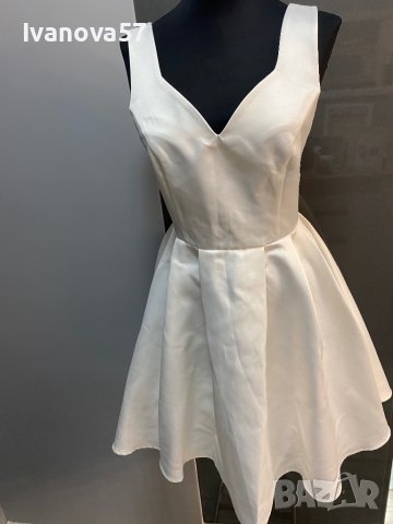 Елегантна Бяла рокля, снимка 2 - Рокли - 38652352