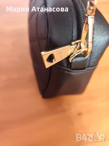 Moschino дамска чанта, снимка 5 - Чанти - 56160856