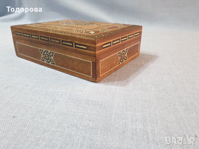 Кутия за бижута -интарзия от екзотична дървесина и седеф., снимка 3 - Други ценни предмети - 35452045