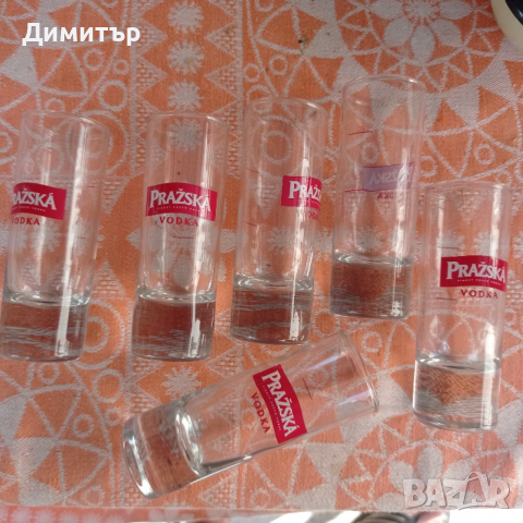 Комплект от 6 рекламни чашки на Чешка водка PRAZSKA , снимка 3 - Чаши - 52896700