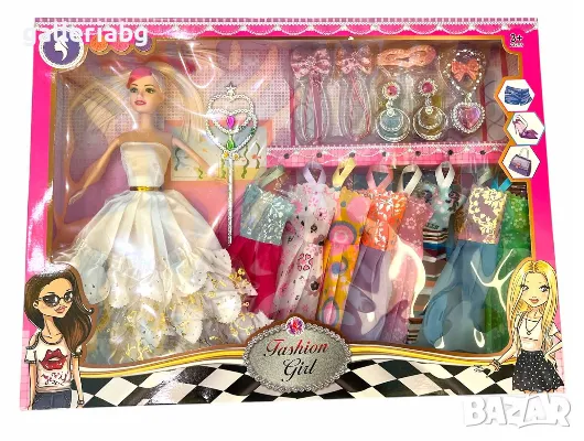 Голям комплект кукла с много рокли 