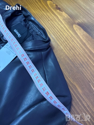 Кожено яке размер S/M , снимка 6 - Якета - 54241831