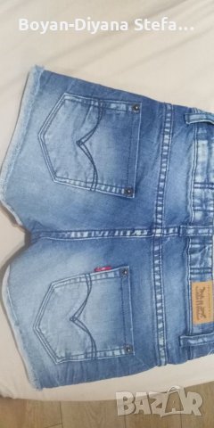 Къси дънки Levis, снимка 8 - Детски къси панталони - 33840298