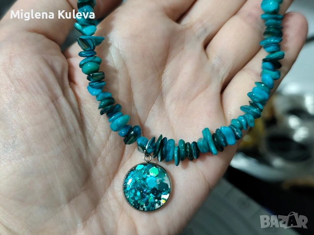 Колие от Естествен седеф и висулка от Епоксидна смола 