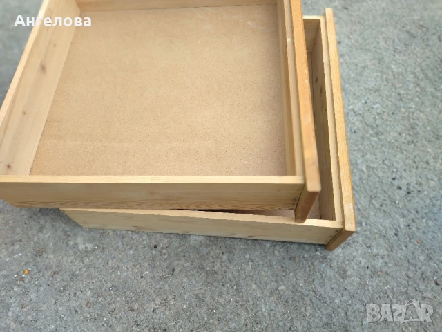 Две чекмеджета, снимка 3 - Спални и легла - 51289458