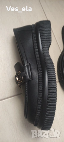 нови лоуфъри в черно с модерен акцент, снимка 10 - Дамски ежедневни обувки - 54014252