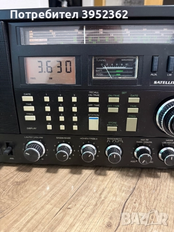 Grundig satellit 600, снимка 2 - Радиокасетофони, транзистори - 52265569