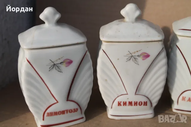 Части от сервиз за подправки , снимка 2 - Аксесоари за кухня - 56273633