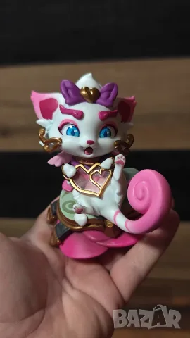 Heartseeker Yuumi (Yuumi Cerca Cuori) от играта League of Legends