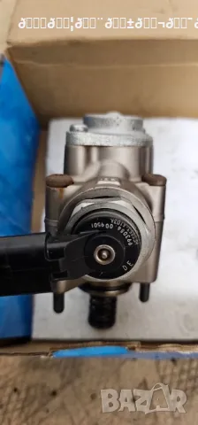 Горивни помпи Audi A8D3, снимка 5 - Части - 48931807