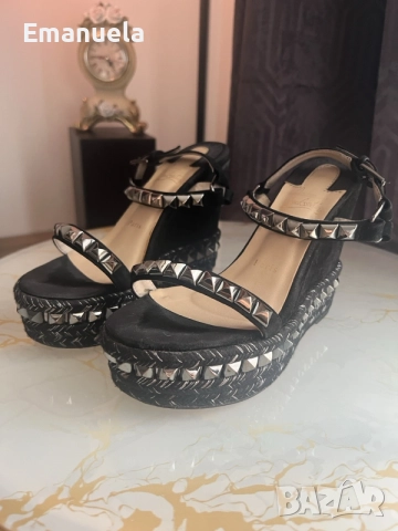 Louboutin сандали с платформа, снимка 3 - Сандали - 56202571