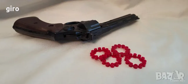 Колекционерски револвер с капси – реплика на Colt Python Magnum .357, снимка 4 - Колекции - 56112820