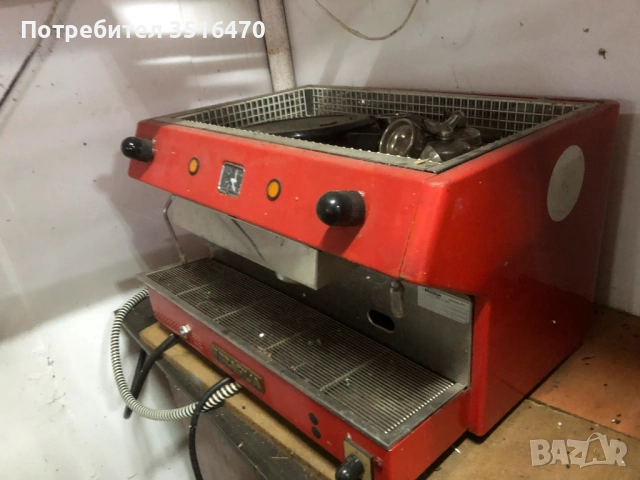 Витрина за торти, снимка 2 - Витрини - 52821474