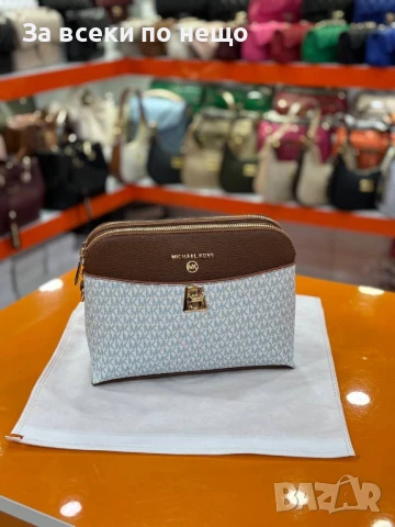 Michael Kors Дамска Чанта - Налични Различни Цветове Код E631, снимка 11 - Чанти - 50969698