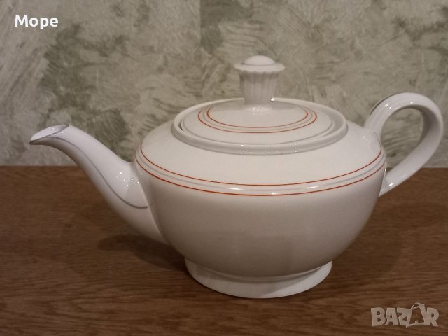 Порцеланов чайник 1962 г., снимка 1 - Сервизи - 39558199
