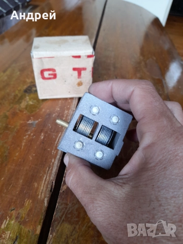 Стар въздушен кондензатор КПВ, снимка 4 - Други ценни предмети - 52945346