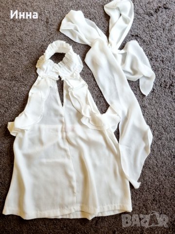 Бял топ S-M размер с гол гръб и рамена волани шал панделка , снимка 3 - Корсети, бюстиета, топове - 37760868