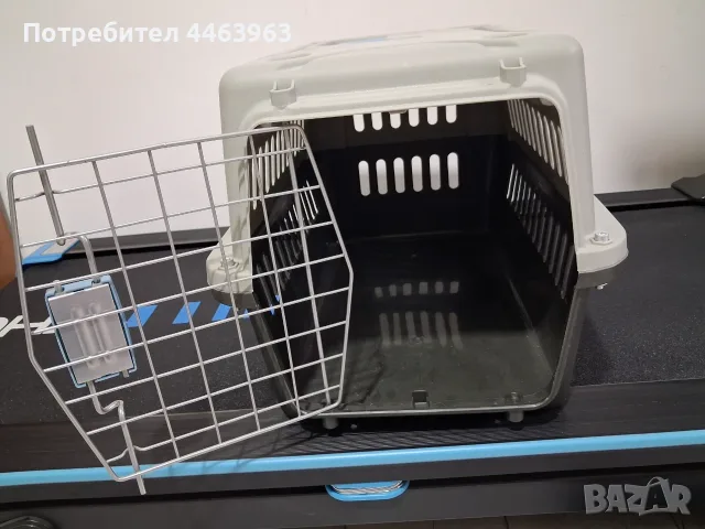 клетка за транспортиране на дребни кучета и котки