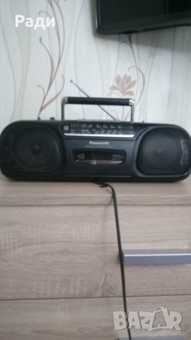 Продавам радио касетофон Panasonic, снимка 1 - Радиокасетофони, транзистори - 31337104