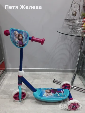 Триколка(тротинетка) FROZEN DISNEY , снимка 2 - Детски велосипеди, триколки и коли - 50298019