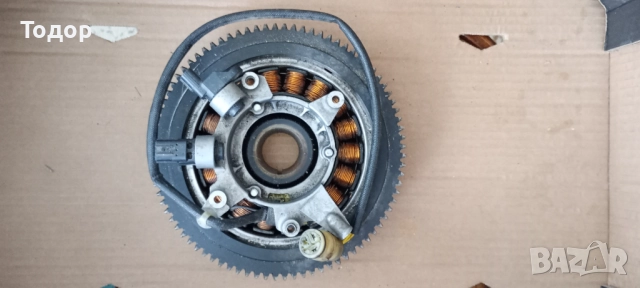 Продавам извънбордов двигател Honda 40HP, 2008г, внос от Италия за части, снимка 16 - Воден транспорт - 42518392