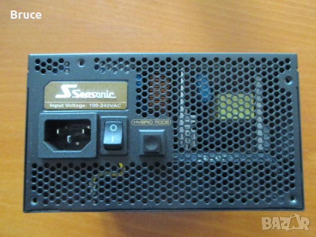 Мoдулно захранване Seasonic Focus Plus Gold 550W ATX 2.4, снимка 5 - Захранвания и кутии - 53227276