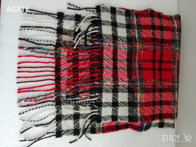 Дамски шал, топъл, мек, ярки цветове, снимка 2 - Шалове - 48210631