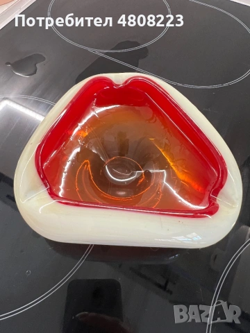 Пепелник от стъкло мурано