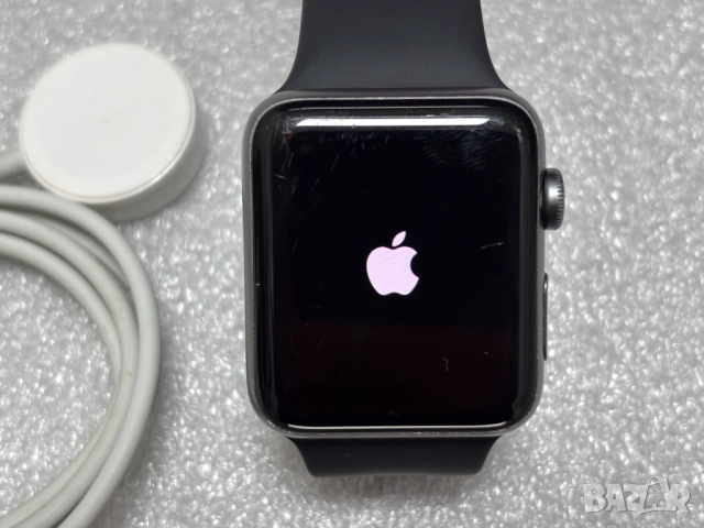 Смарт Часовник Apple Watch 3 series 42 mm Space Grey Aluminium Case with Black, снимка 3 - Смарт часовници - 52629920