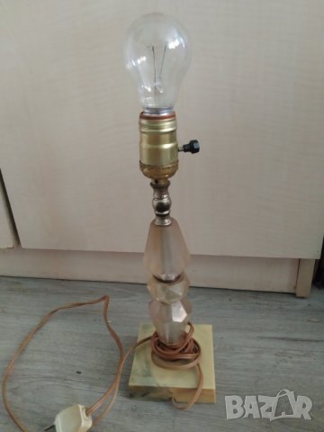 ретро настолна лампа