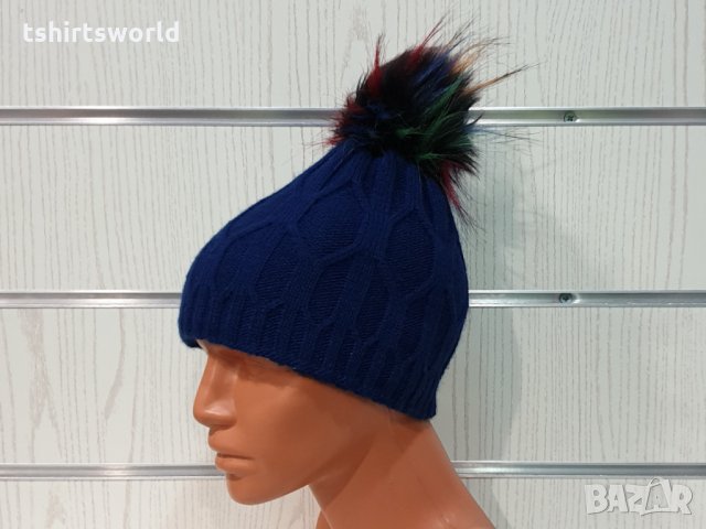 Нова зимна дамска тъмносиня шапка с шарен помпон/пух, снимка 6 - Шапки - 31664861