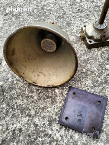 Стари индустриални лампи , снимка 2 - Антикварни и старинни предмети - 44144682