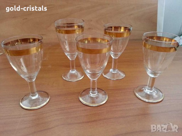 Ретро чашки с златен кант, снимка 2 - Антикварни и старинни предмети - 29292197