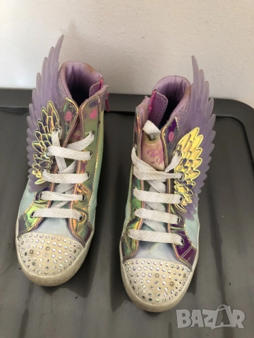 Детски светещи кецове Skechers Twinkle Toes с крила, №34 (21.5 см), снимка 2 - Бебешки боти и ботуши - 55969384