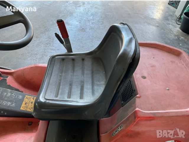 Косачка за трева Husqvarna Rider 13 C, снимка 7 - Градинска техника - 51343562