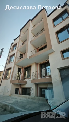 Продавам тристайни апартаменти в Центъра на гр. Добрич, снимка 1