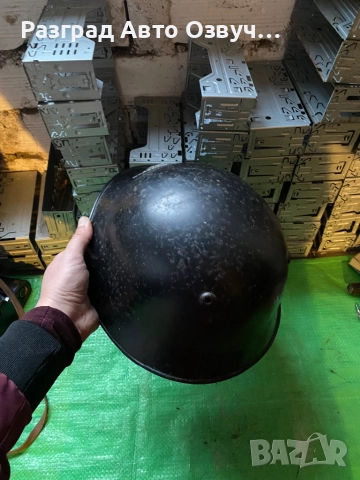 Винтидж рядък модел, качествена и красива Швейцарска каска , снимка 5 - Колекции - 52844197