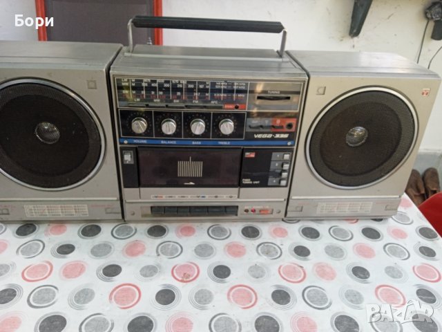 VEGA 335 Радиокасетофон, снимка 5 - Радиокасетофони, транзистори - 38441691