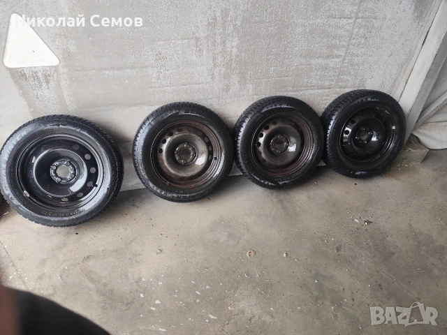 Железни джанти със зимни гуми 