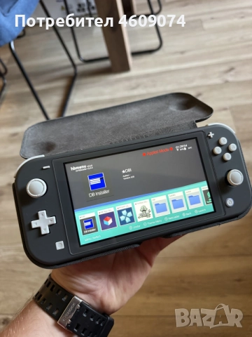 Nintendo Switch Lite (Хакната) + 512GB SD + Калъф + Зарядно и Кутия, снимка 3 - Nintendo конзоли - 55980933