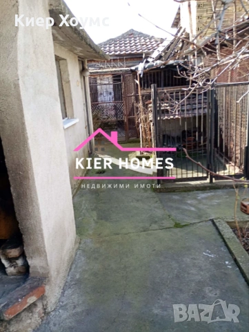 Масивна къща в град Гълъбово, обл. Стара загора, снимка 16 - Къщи - 53769634