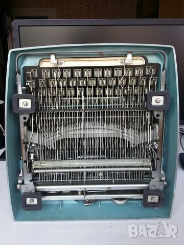 Пишеща машина CONSUL, снимка 7 - Антикварни и старинни предмети - 33798657