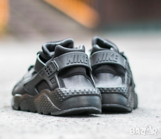 маратонки Nike Air Huarache Run (GS) номер 35 ,5- 36 ,5, снимка 5 - Детски маратонки - 54101694