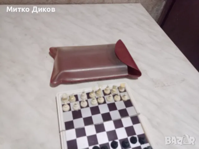 Малък магнитен шах от соца нов в кальвче 13х13см, снимка 2 - Шах и табла - 49010704