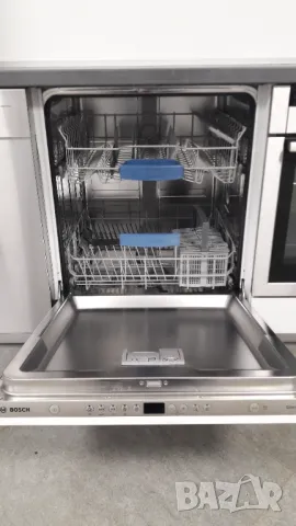 Съдомиялна Bosch за пълно вграждане 60см, снимка 5 - Съдомиялни - 48968868